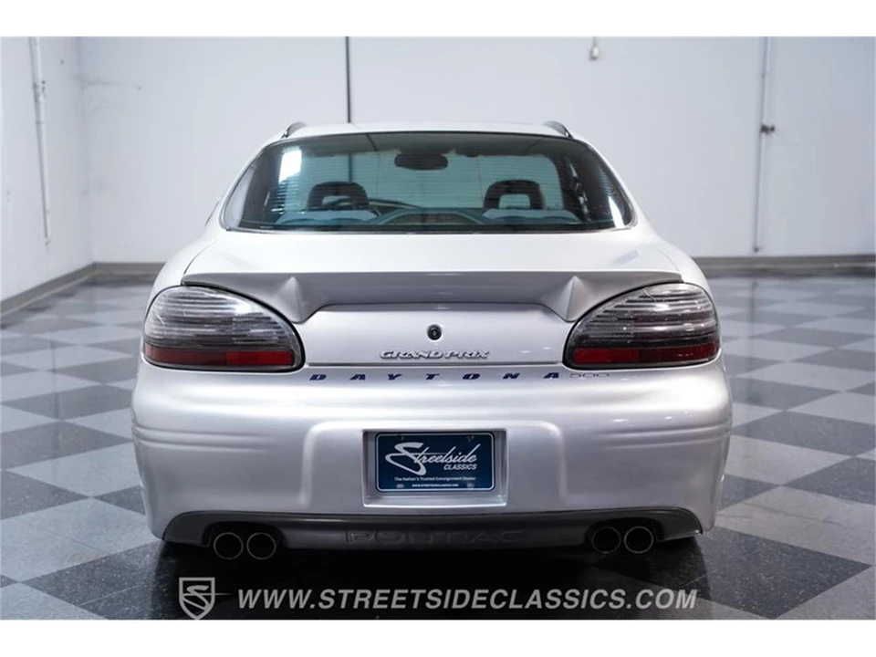 2000 Pontiac Grand Prix 3rd+ Gen - Image 9 of 31