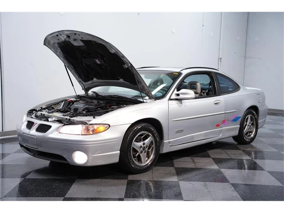 2000 Pontiac Grand Prix 3rd+ Gen - Image 25 of 31