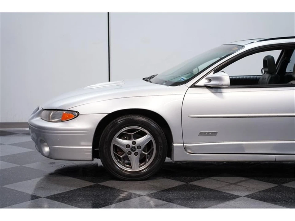 2000 Pontiac Grand Prix 3rd+ Gen - Image 19 of 31