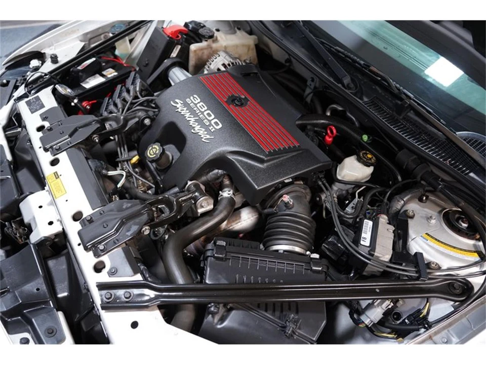 2000 Pontiac Grand Prix 3rd+ Gen - Image 27 of 31