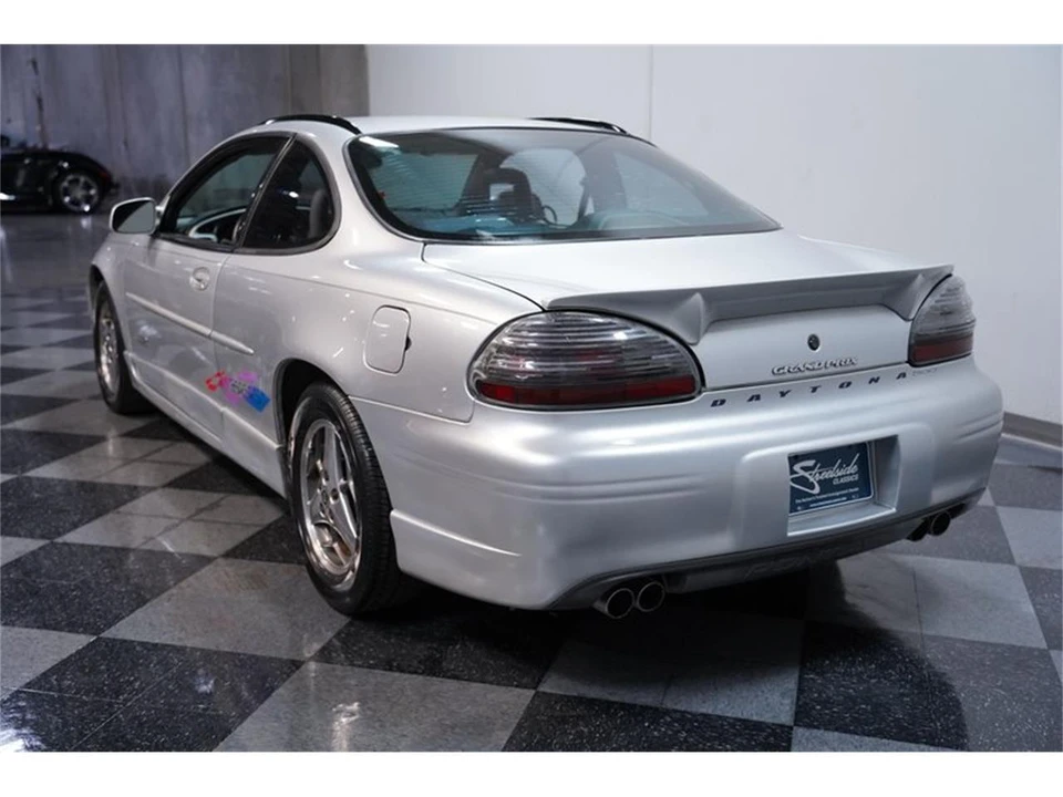 2000 Pontiac Grand Prix 3rd+ Gen - Image 8 of 31