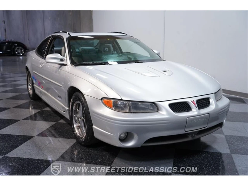 2000 Pontiac Grand Prix 3rd+ Gen - Image 14 of 31