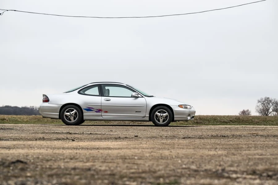 2000 Pontiac Grand Prix 3rd+ Gen - Image 15 of 31