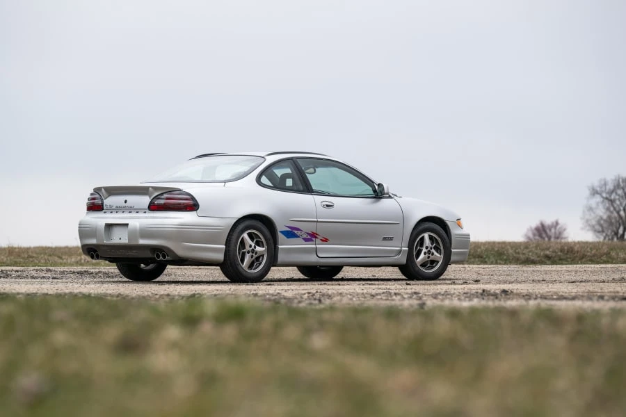 2000 Pontiac Grand Prix 3rd+ Gen - Image 3 of 31