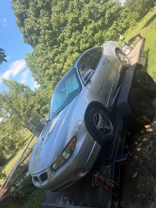 2000 Pontiac Grand Prix 3rd+ Gen - Image 6 of 11