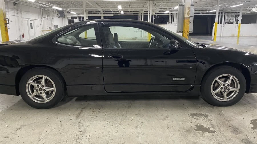 2000 Pontiac Grand Prix 3rd+ Gen - Image 2 of 8