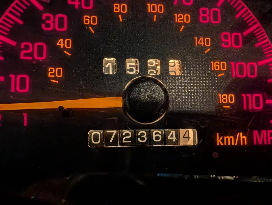 2000 Pontiac Grand Prix 3rd+ Gen - Image 2 of 21