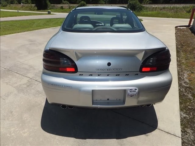 2000 Pontiac Grand Prix 3rd+ Gen - Image 2 of 31