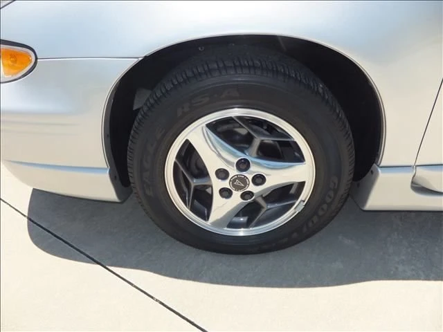 2000 Pontiac Grand Prix 3rd+ Gen - Image 25 of 31