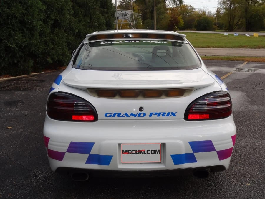 2000 Pontiac Grand Prix 3rd+ Gen - Image 4 of 8