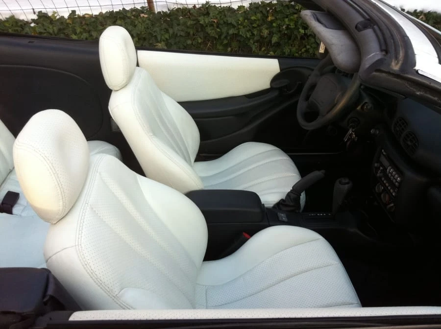 2000 Pontiac Sunfire - Image 3 of 4