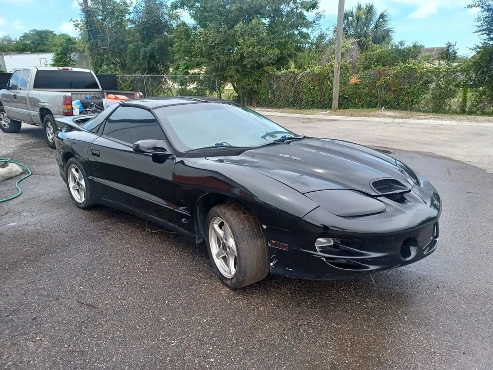 2000 Pontiac Firebird Trans Am 4th Gen - Image 2 of 19