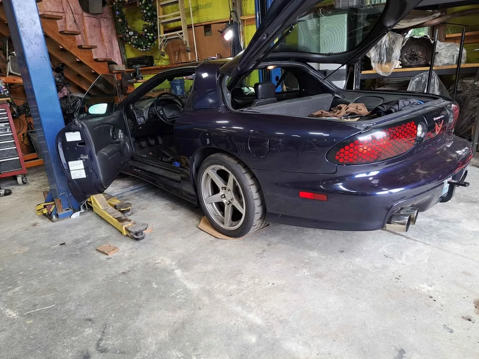 2000 Pontiac Firebird Trans Am 4th Gen - Image 10 of 10