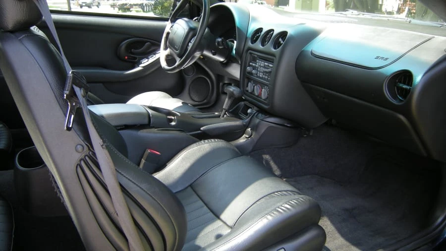 2000 Pontiac Firebird Trans Am 4th Gen - Image 5 of 8