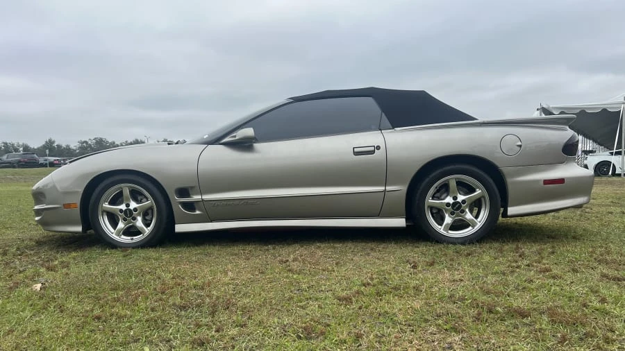 2000 Pontiac Firebird Trans Am 4th Gen - Image 2 of 17