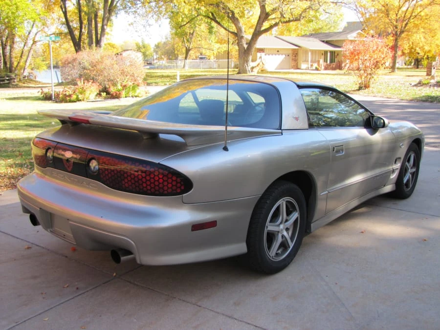 2000 Pontiac Firebird Trans Am 4th Gen - Image 2 of 8