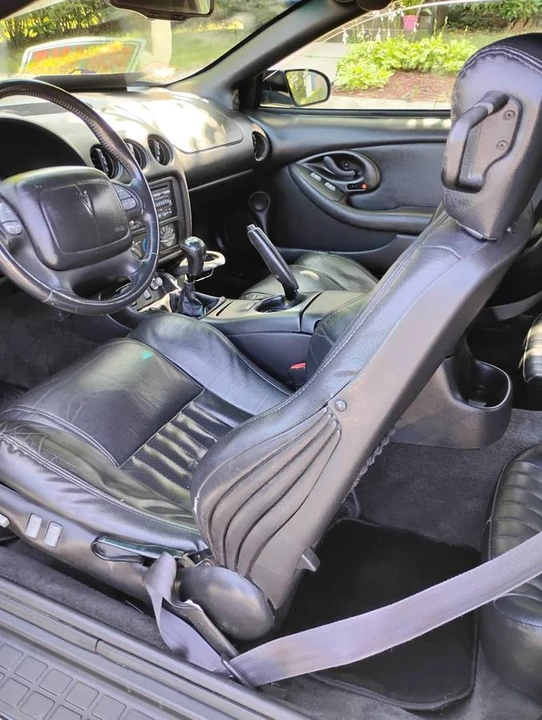 2000 Pontiac Firebird Trans Am 4th Gen - Image 3 of 5