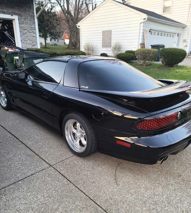 2000 Pontiac Firebird Trans Am 4th Gen - Image 2 of 7