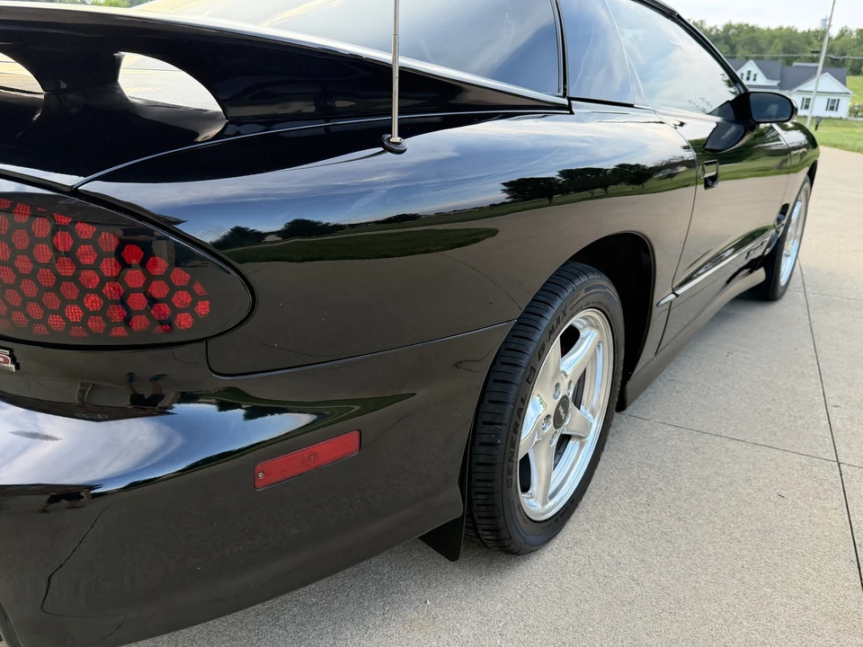 2000 Pontiac Firebird Trans Am 4th Gen - Image 5 of 31