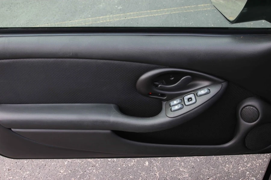 2000 Pontiac Firebird Trans Am 4th Gen - Image 23 of 31