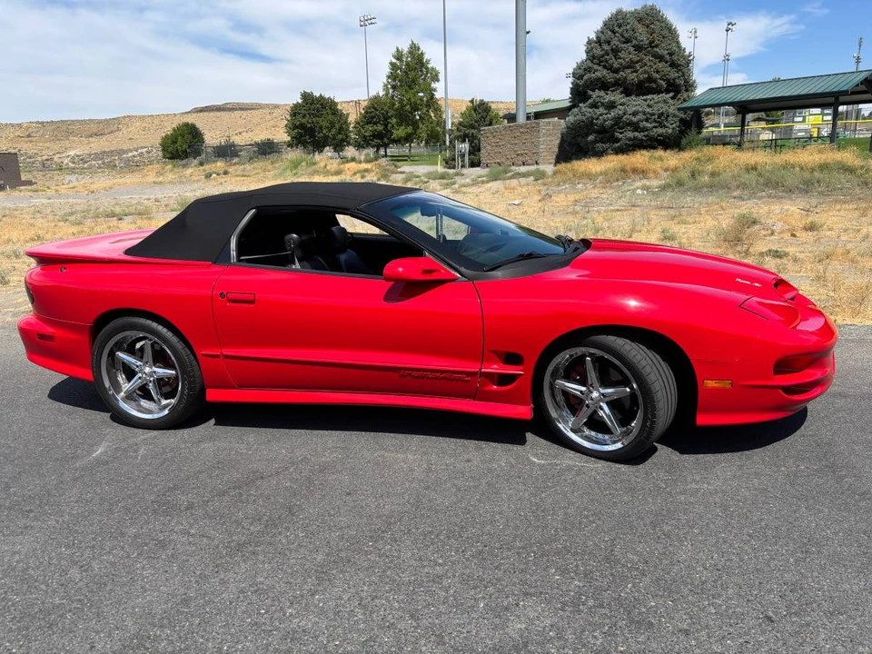 2000 Pontiac Firebird Trans Am 4th Gen - Image 2 of 11