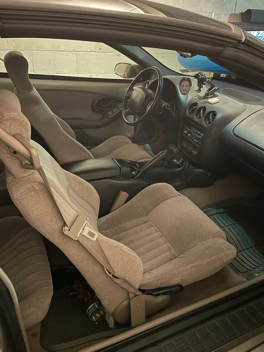 2000 Pontiac Firebird 4th Gen - Image 8 of 10