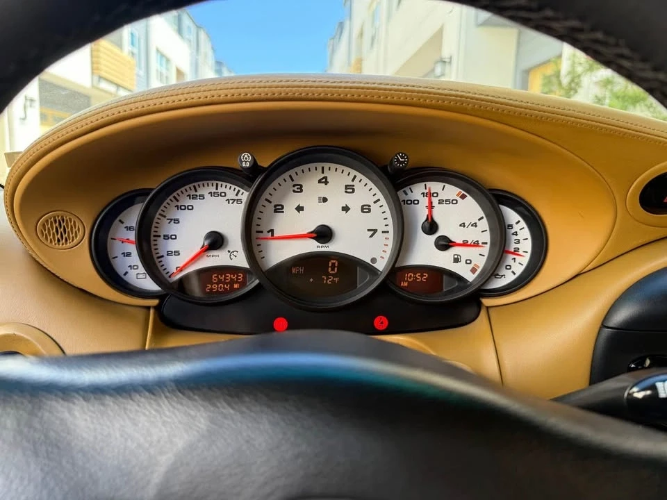 2000 Porsche 996 Carrera - Image 8 of 10