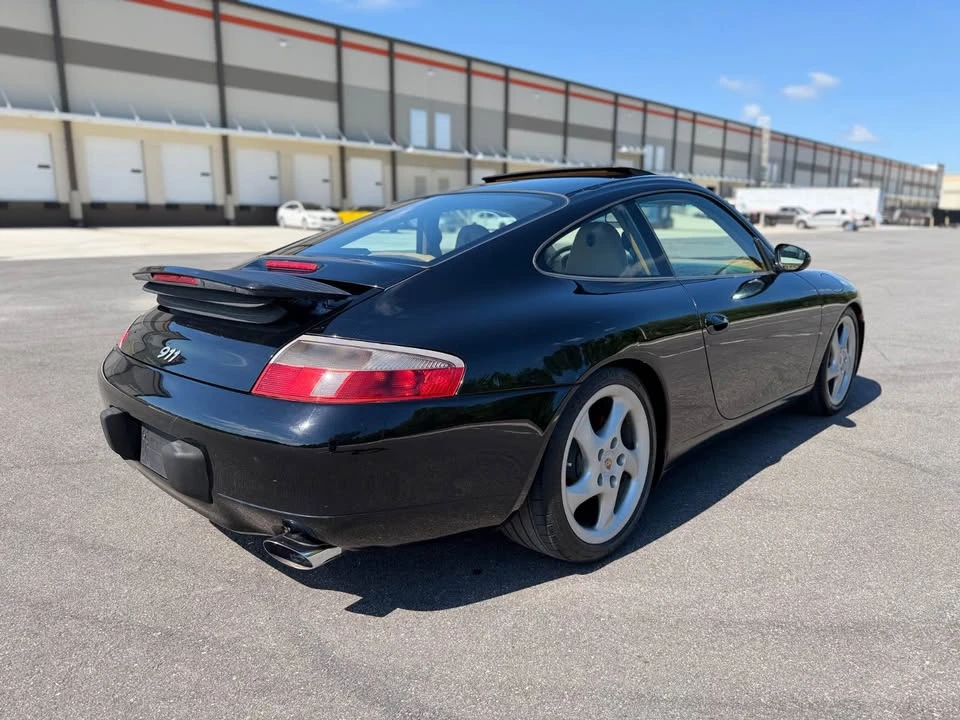 2000 Porsche 996 Carrera - Image 8 of 17