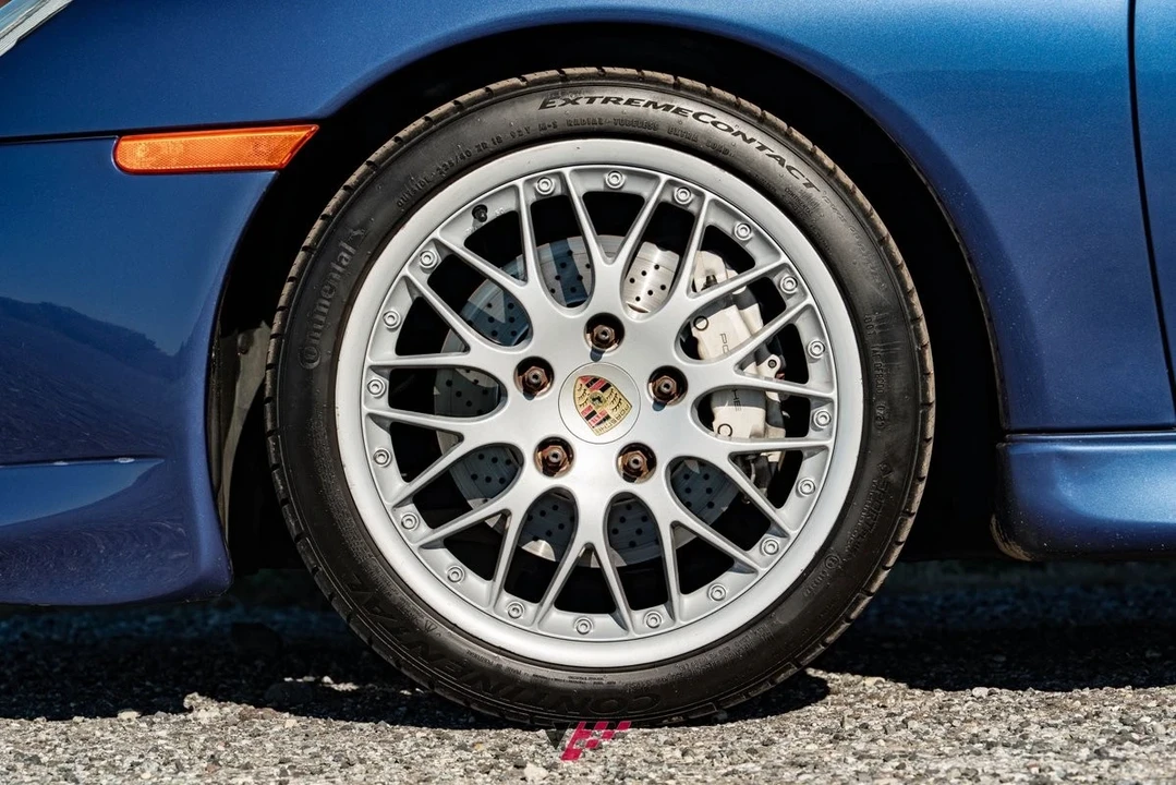 2000 Porsche 996 Carrera 4 - Image 14 of 21
