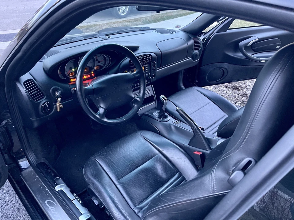 2000 Porsche 996 Carrera - Image 28 of 31