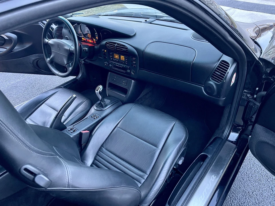 2000 Porsche 996 Carrera - Image 29 of 31