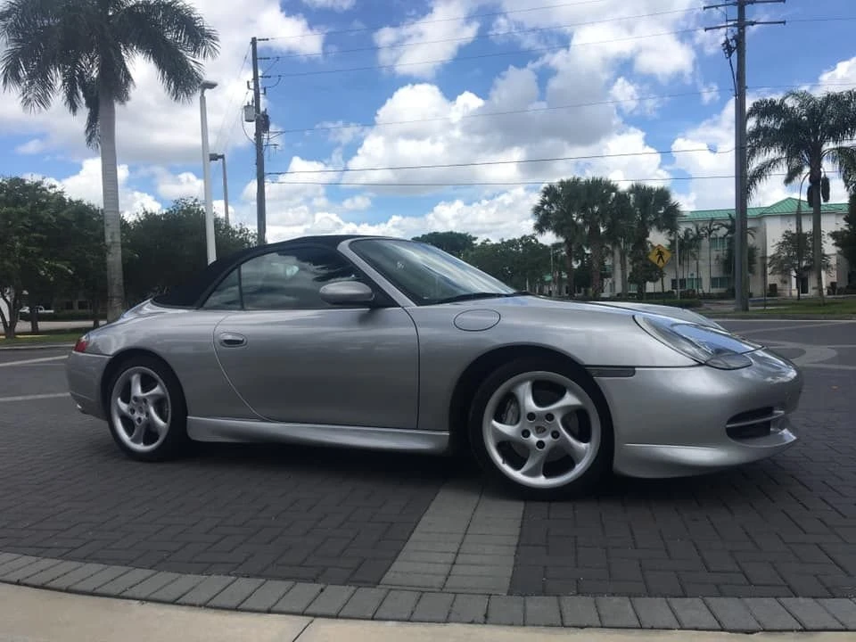 2000 Porsche 996 Carrera 4 - Image 11 of 15