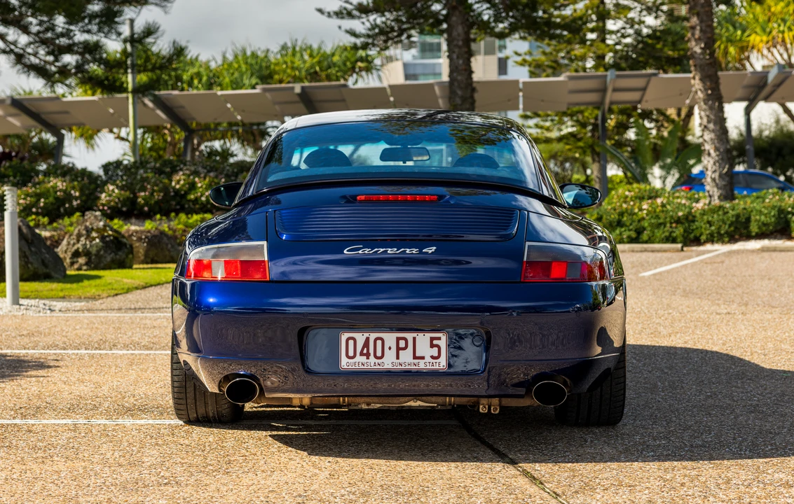 2000 Porsche 996 Carrera 4 - Image 13 of 31