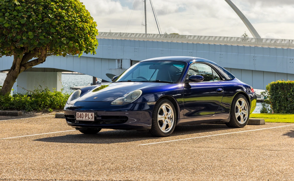 2000 Porsche 996 Carrera 4 - Image 15 of 31