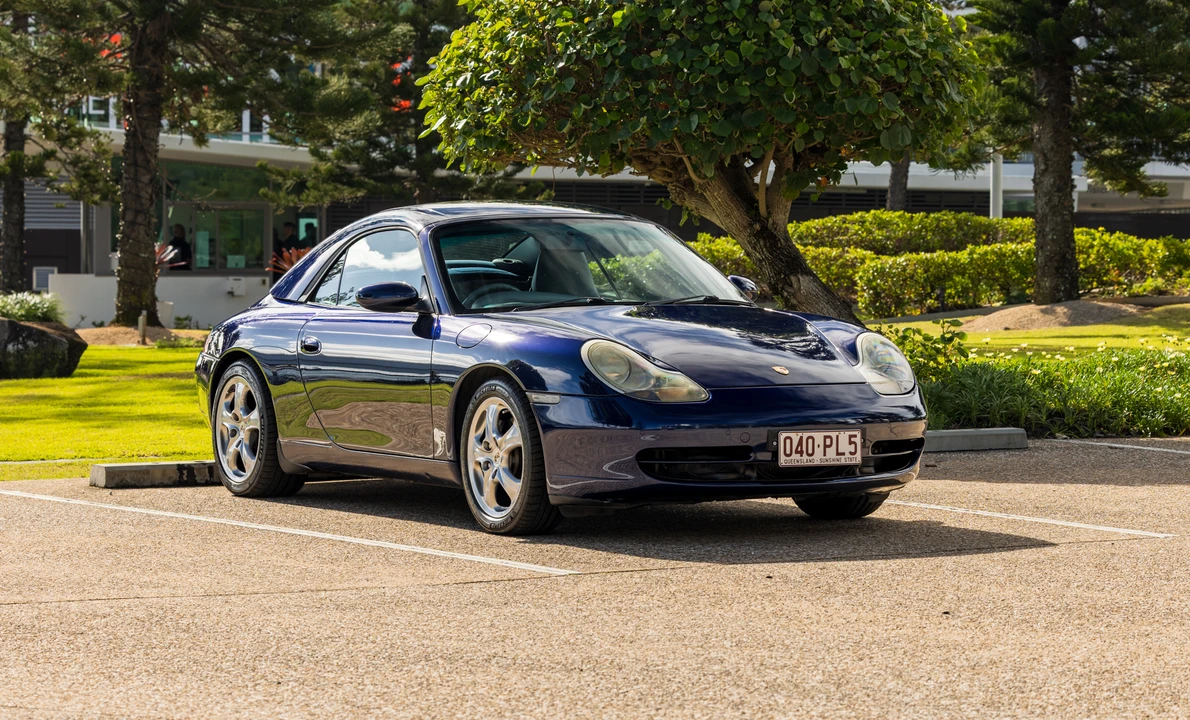 2000 Porsche 996 Carrera 4 - Image 11 of 31