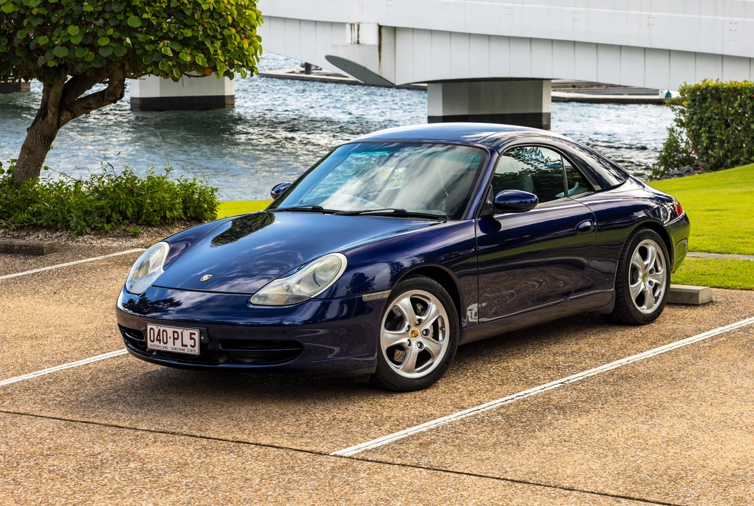 2000 Porsche 996 Carrera 4 - Image 9 of 31