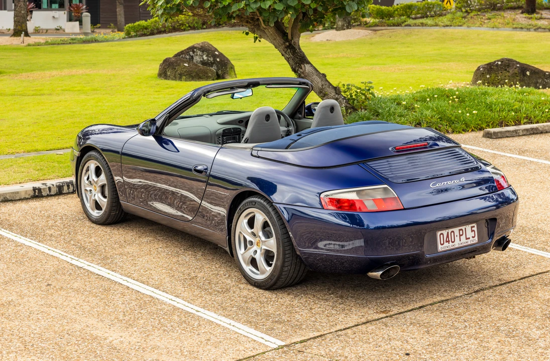 2000 Porsche 996 Carrera 4 - Image 19 of 31