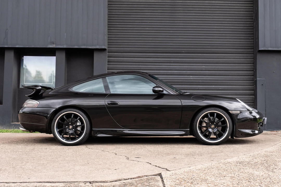 2000 Porsche 996 Carrera 4 - Image 4 of 31