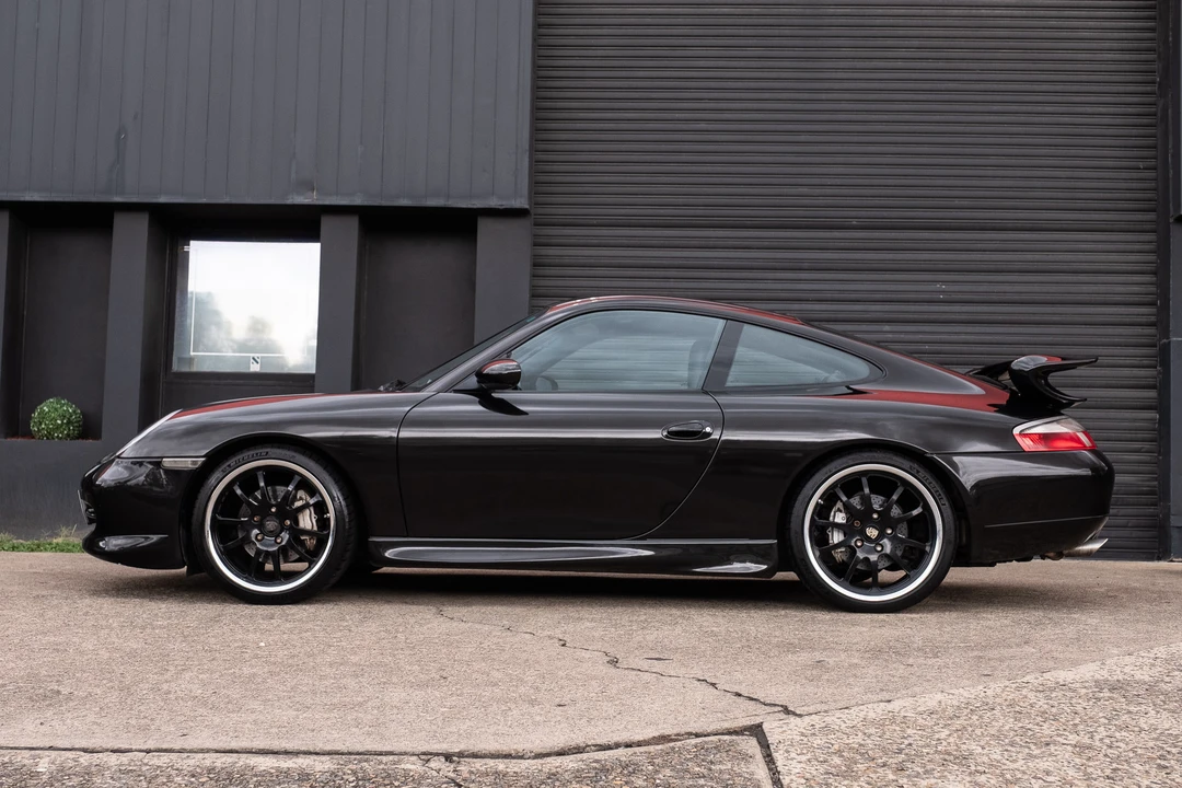 2000 Porsche 996 Carrera 4 - Image 8 of 31