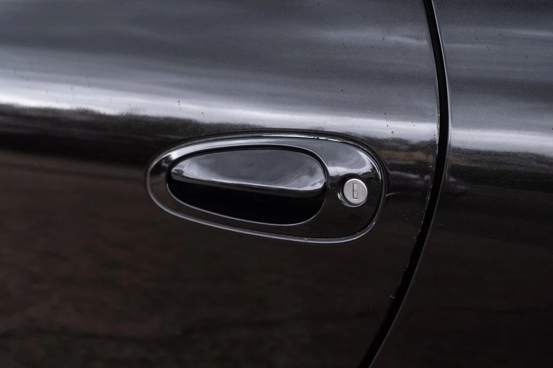 2000 Porsche 996 Carrera 4 - Image 23 of 31