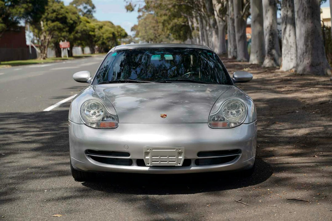2000 Porsche 996 Carrera 4 - Image 18 of 21