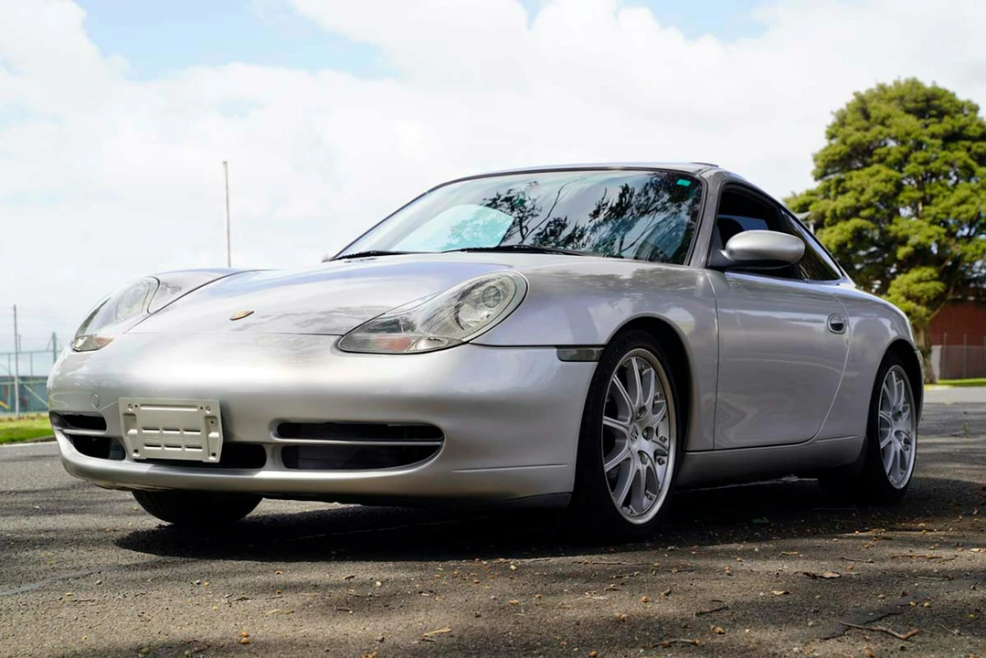 2000 Porsche 996 Carrera 4 - Image 19 of 21