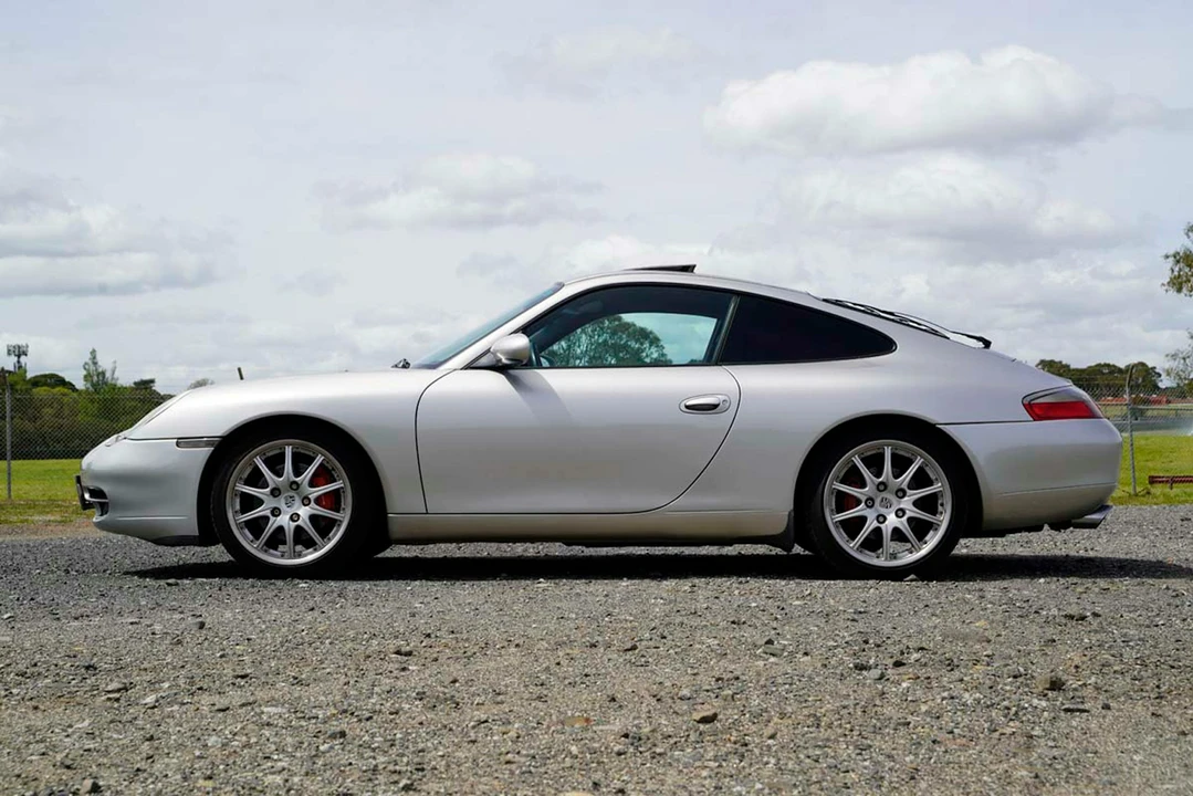 2000 Porsche 996 Carrera 4 - Image 4 of 21