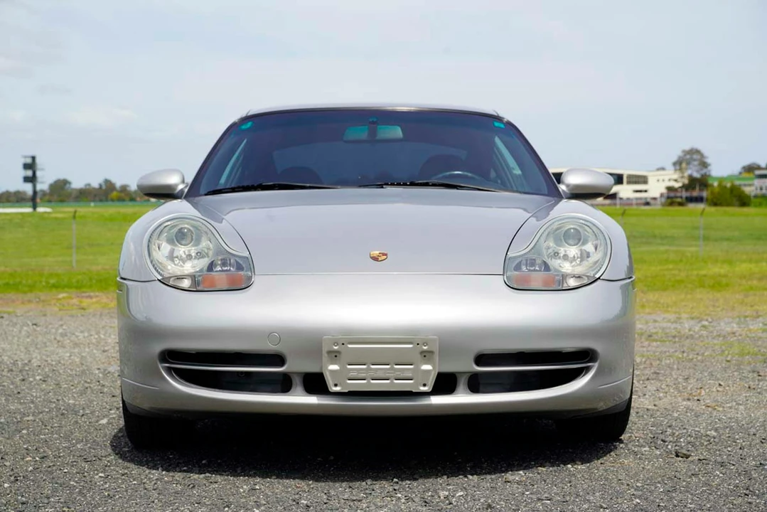 2000 Porsche 996 Carrera 4 - Image 2 of 21