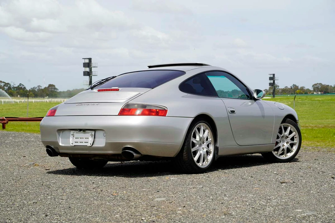 2000 Porsche 996 Carrera 4 - Image 7 of 21