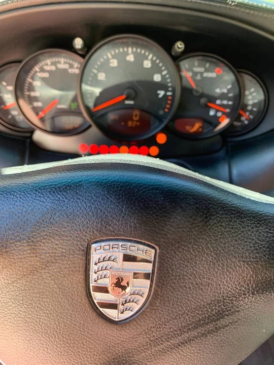 2000 Porsche 996 Carrera - Image 9 of 24