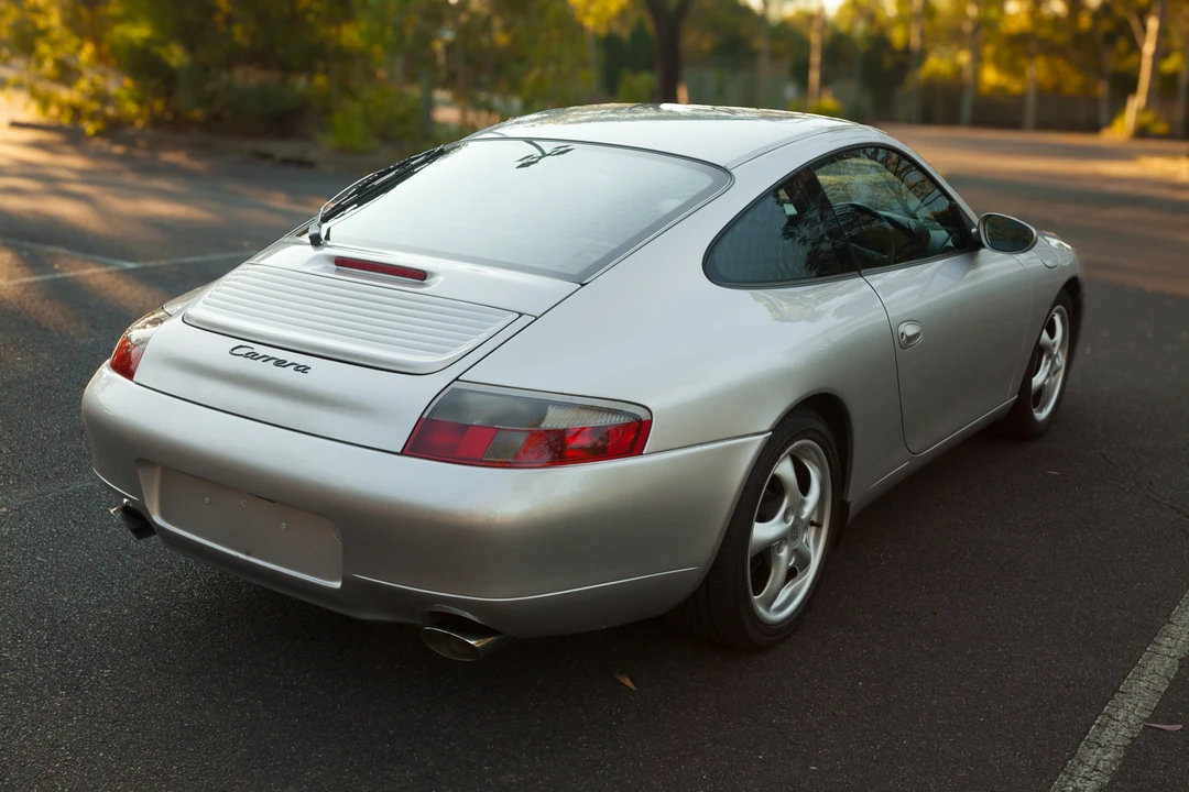 2001 Porsche 996 Carrera - Image 7 of 31