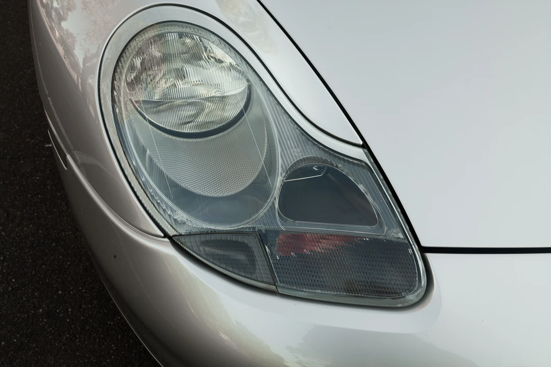 2001 Porsche 996 Carrera - Image 11 of 31