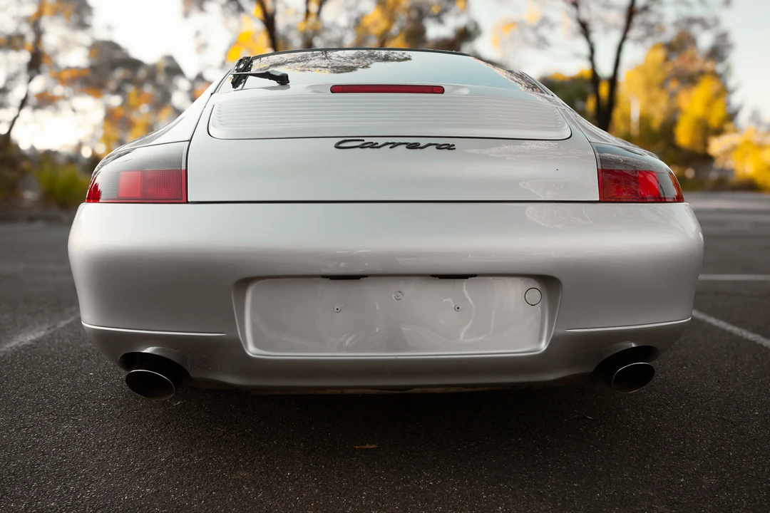 2001 Porsche 996 Carrera - Image 17 of 31