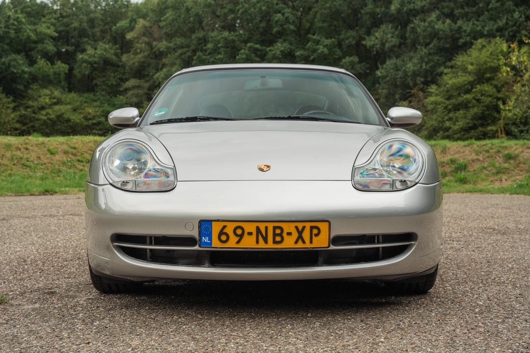 2000 Porsche 996 Carrera - Image 2 of 31